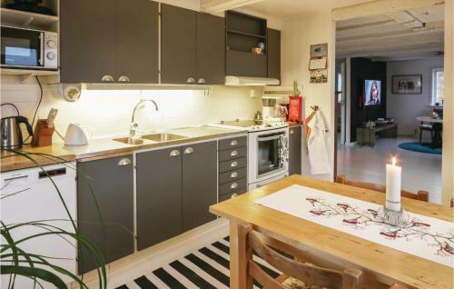 One-bedroom Holiday Home In Ostra Sonnarslov