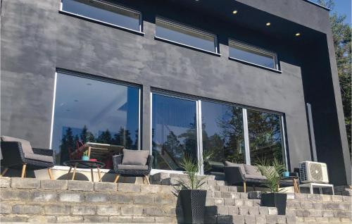 Three-bedroom Holiday Home In Boras