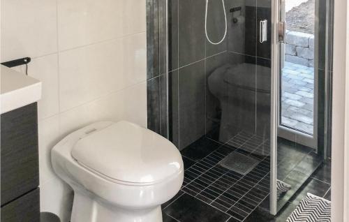 Three-bedroom Holiday Home In Boras