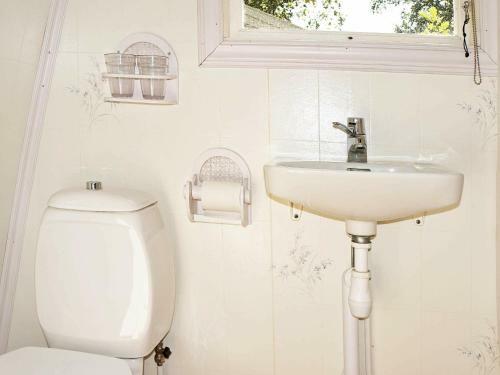 Holiday Home In Kode