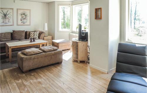 Eleven-bedroom Holiday Home In Ryd