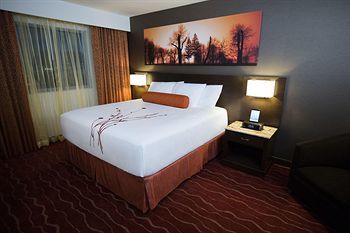 Hotel Mohegan Sun At Pocono Downs