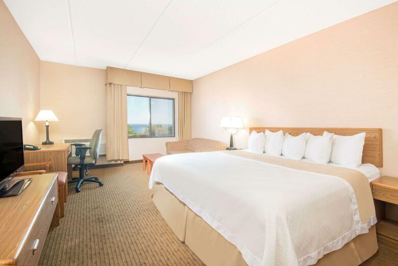 Hotel Days Inn Duluth Lakewalk
