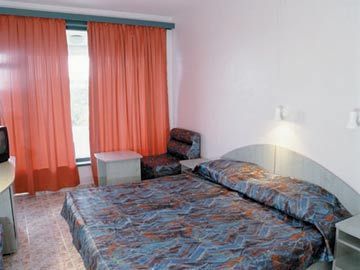 Hotel Helios Park (.)