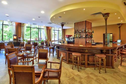 Hotel Estreya Palace