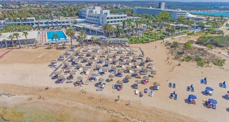Hotel Dome Beach Resort
