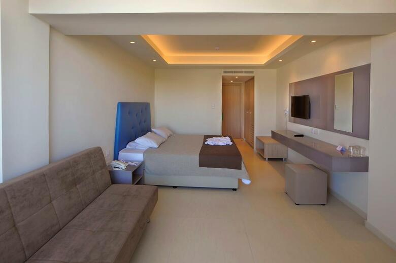 Hotel Nelia Beach