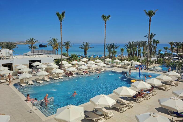 Hotel Nelia Beach