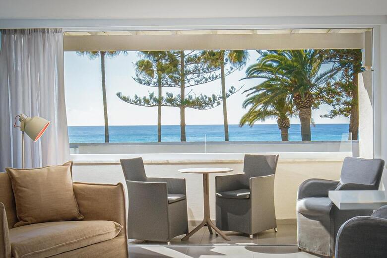 Hotel Nissi Beach