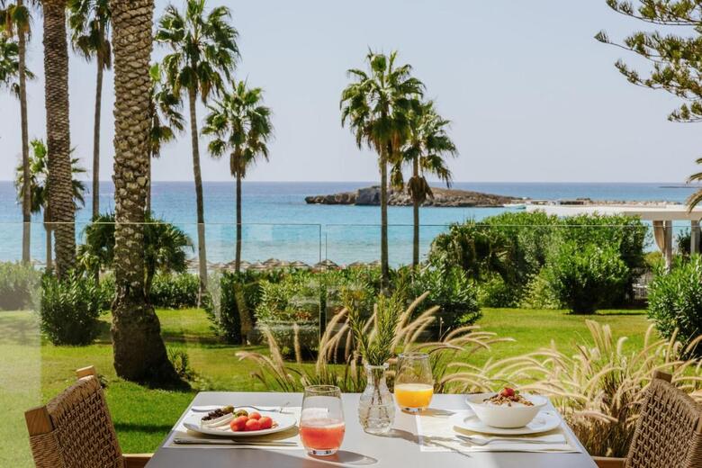 Hotel Nissi Beach