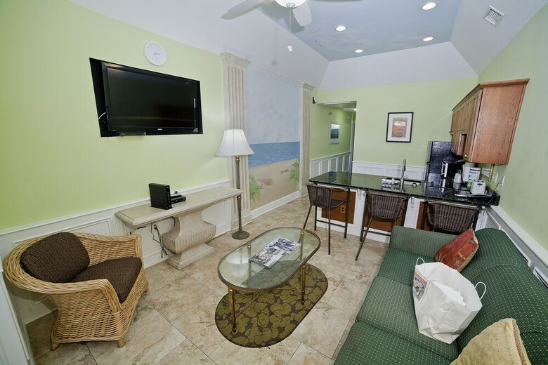 Hotel Desoto Beach Gardens