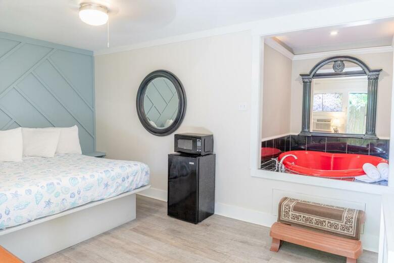 Hotel Atlantis Inn - Tybee Island