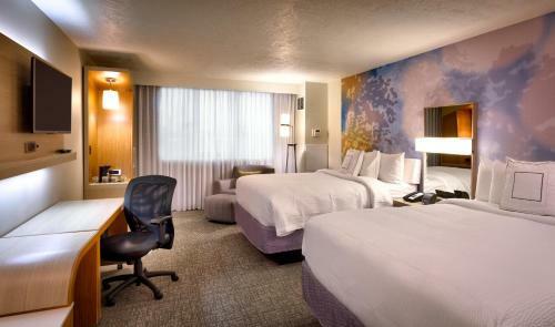 Summit Hotel And Conference Center