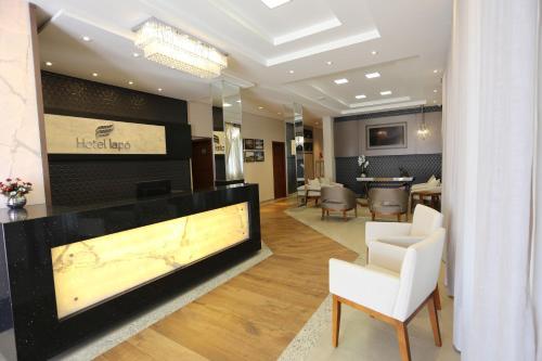 Iap� Hotel