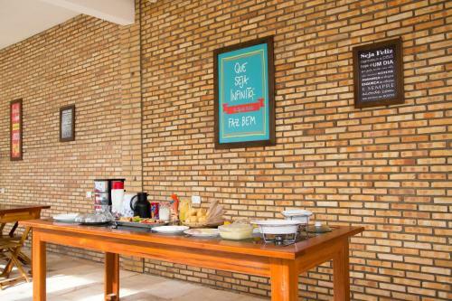 Hostal Pousada E Restaurante Altas Horas Beach