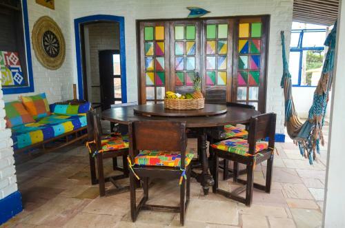 Hostel Ave Rara