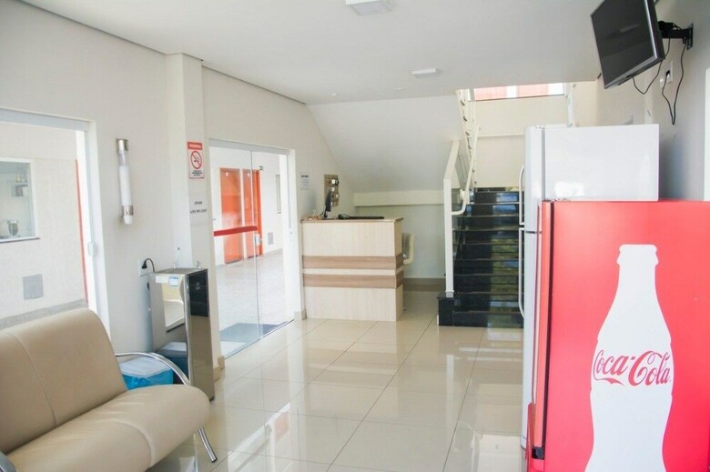 Leati's Hotel