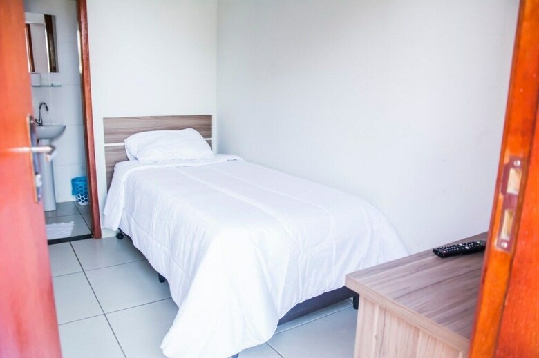Leati's Hotel