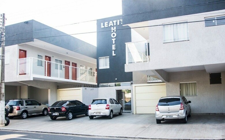 Leati's Hotel