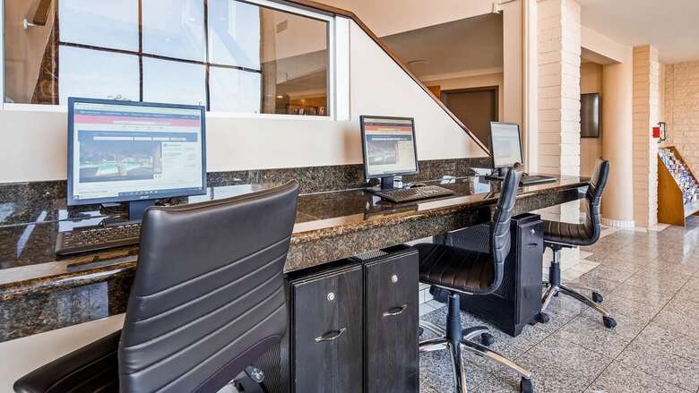 Best Western Date Tree Hotel