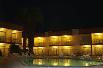 Hotel Royal Plaza Inn