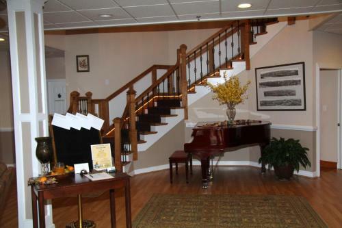 Bed & Breakfast Acorn Hill Lodge And Spa