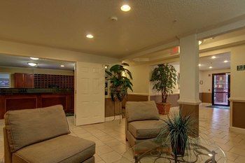 Hotel Crestwood Suites Marietta East Lake