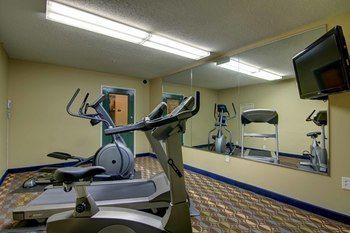 Hotel Crestwood Suites Marietta East Lake