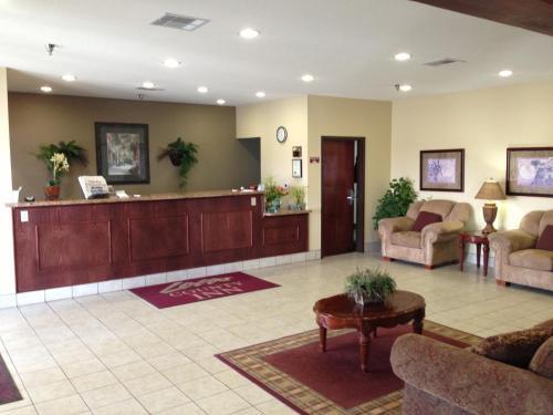 Hotel Lea County Inn