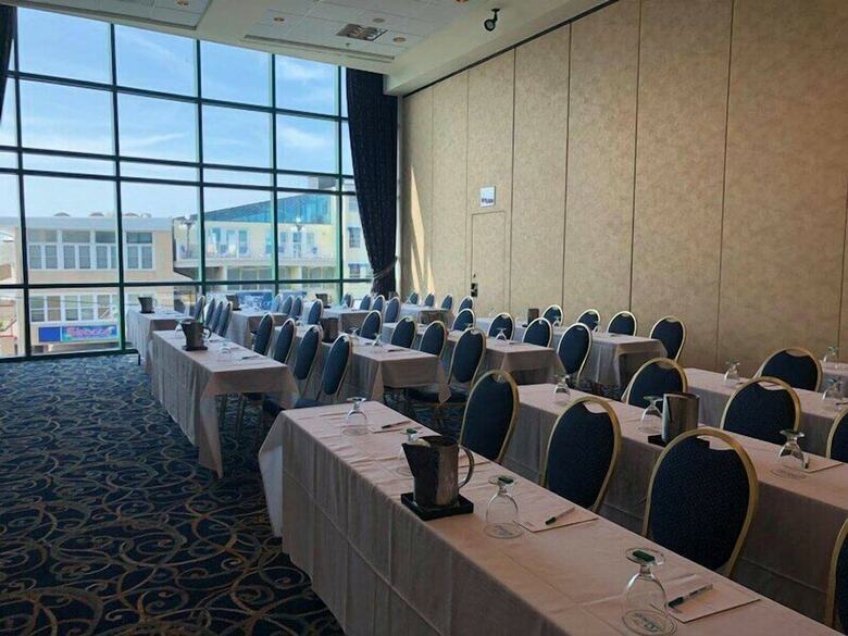 Atlantic Sands Hotel And Conference Center