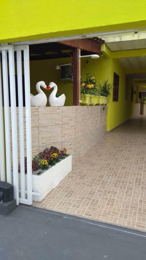 Apartamento Kitnets Recanto Caiob�