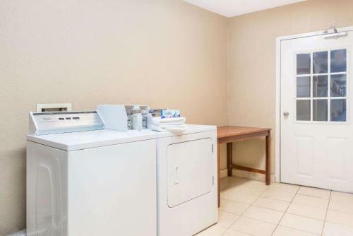 Motel Howard Johnson Lake Charles