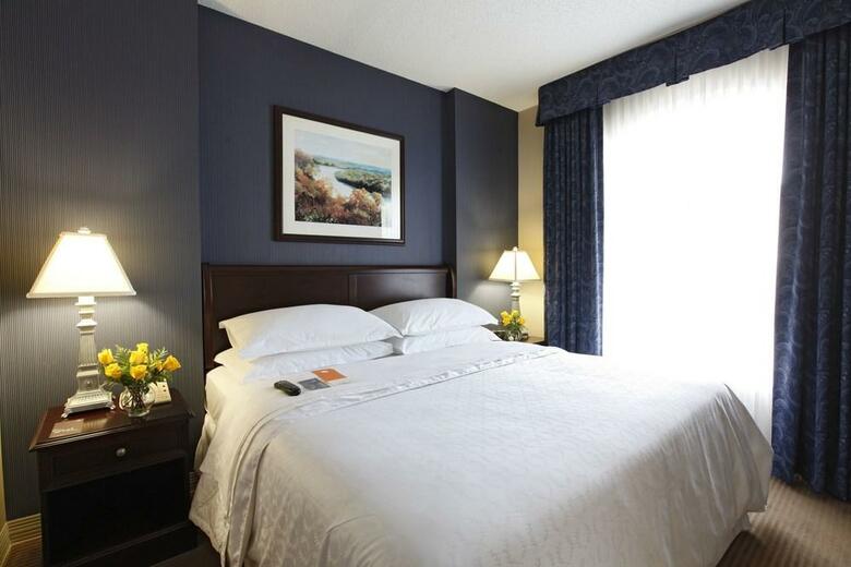 Hotel Sheraton Suites Columbus