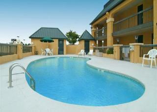 Motel Quality Inn & Suites Civic Center