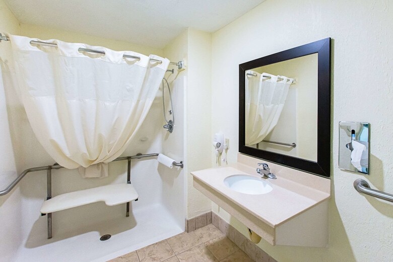 Motel Quality Inn & Suites Civic Center