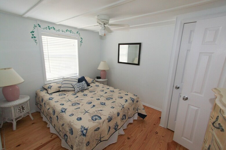 Gulf Breeze Cottages