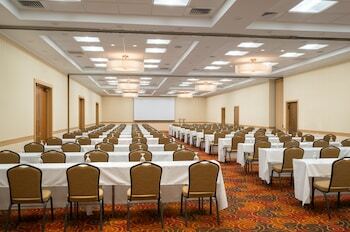 Hotel Toftrees Golf Resort And Conference Center