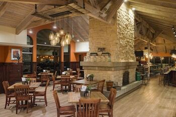 Hotel Toftrees Golf Resort And Conference Center