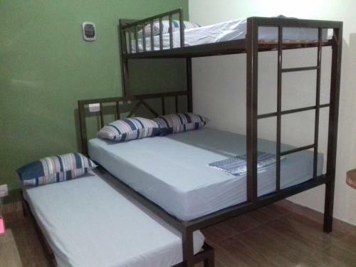 Hostal Menina Mo�a Suites