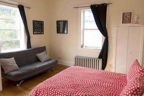 Aparthotel Sauerdough Lodging