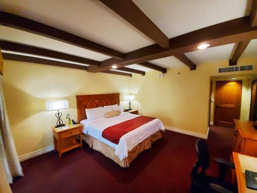 La Posada Hotel