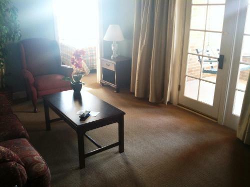 Hotel Senate Luxury Suites