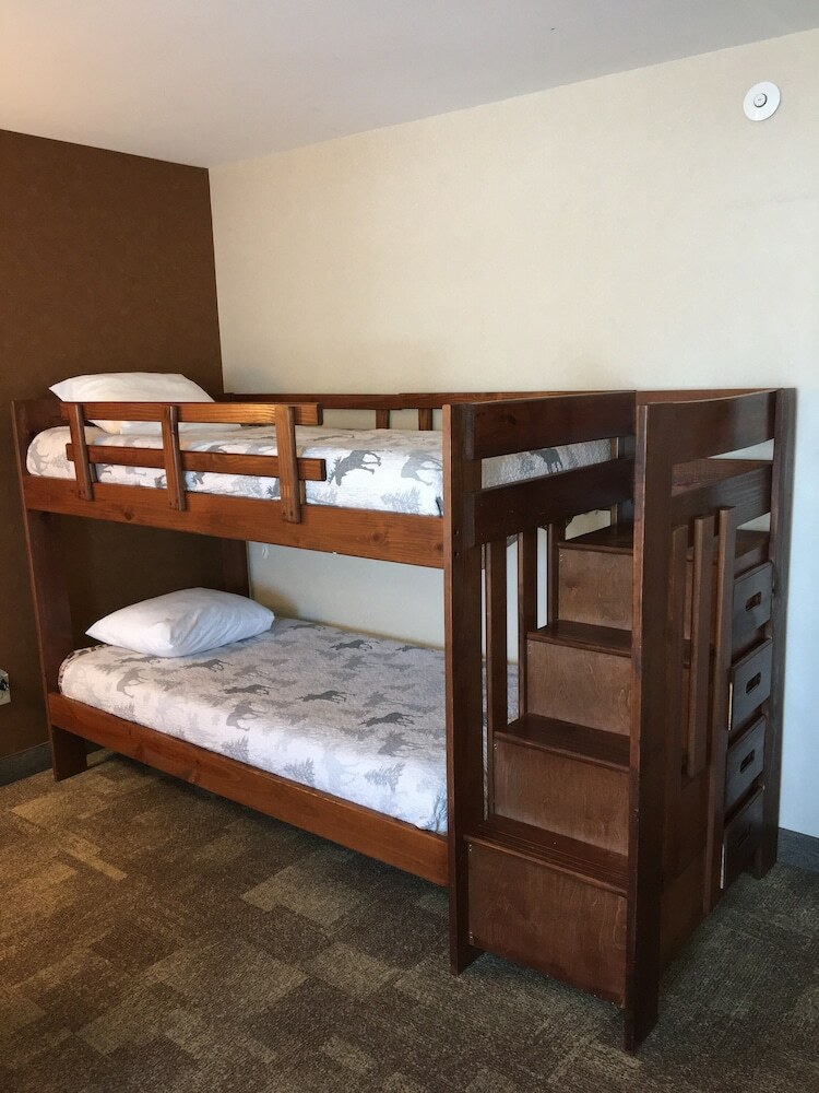 Hotel Boothill Inn And Suites