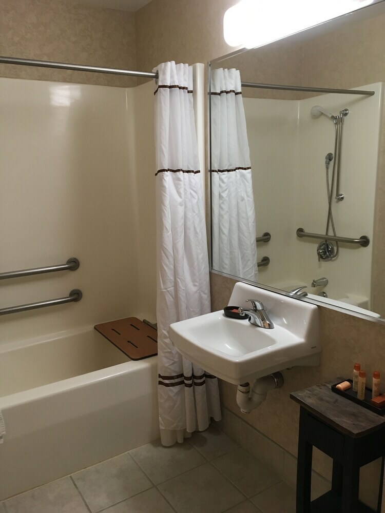 Hotel Boothill Inn And Suites