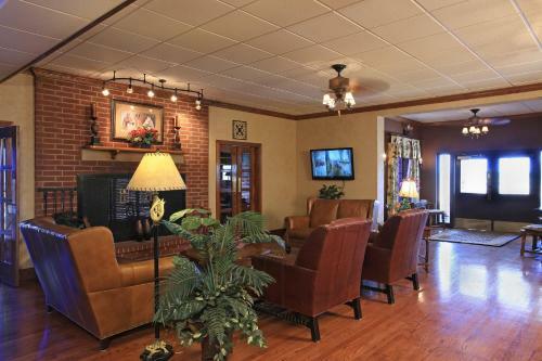 Hotel Plaza Inn Midland