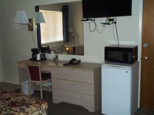 Royal Host Motel