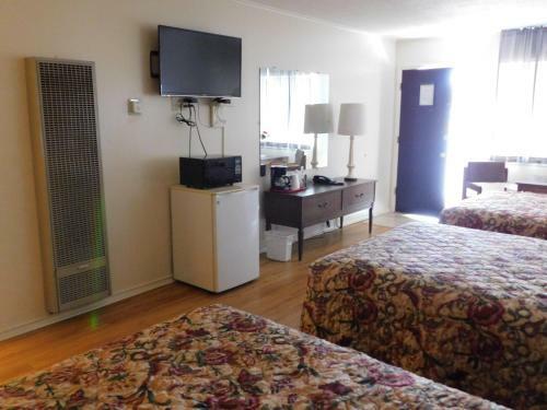 Royal Host Motel