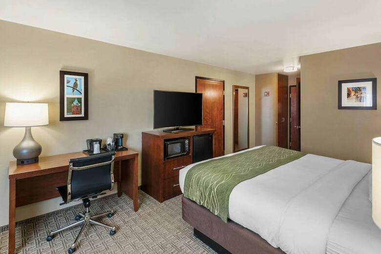 Hotel Comfort Inn University