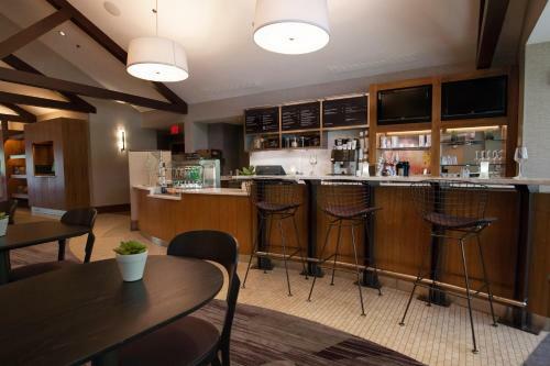 Hotel Courtyard Rochester East / Penfield