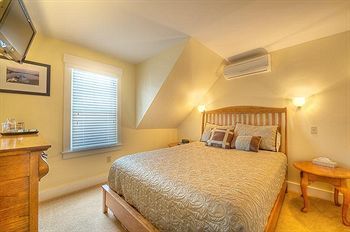 Hostal Lotus Guest House
